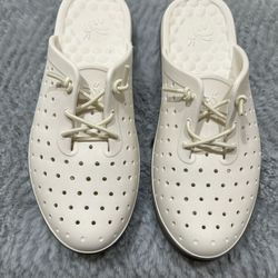 Joybees Open Back Slides