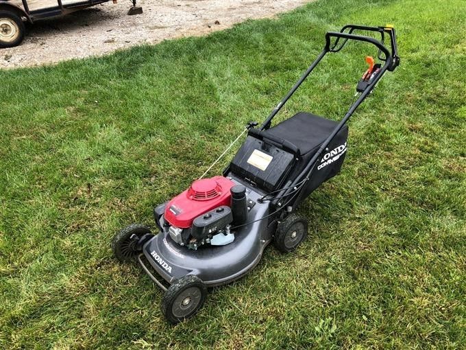Honda Commercial Lawnmower