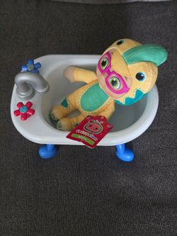 Cocomelon Singing Bathtub with Doll
