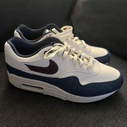 Nike Air Max 90   8.5  Men’s New 