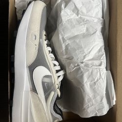 Brand New Nike Waffle One "Summit White" Size 8