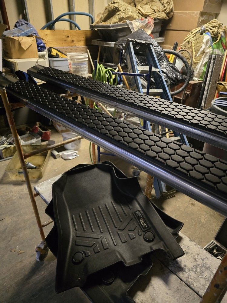 (New) Ram 1500 Running Boards