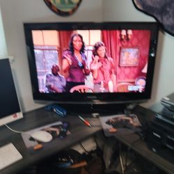 Samsung 32 Inch With Remote