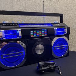 STUDEBAKER Boombox Retro Street Bluetooth CD, Radio SB2145, Barely Used/Flawless(Counter Offers Welcome)
