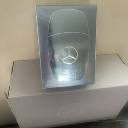 THE MOVE Mercedes Benz