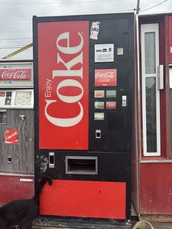 Vintage 1981 Coke Machine Cavalier 