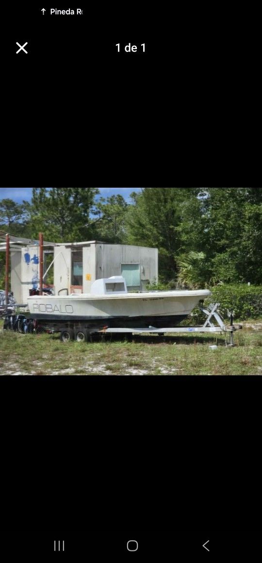 ROBALO HULL WITH TITLE AND TRAILER WITH REGISTRATION. FEEL FREE TO ASK