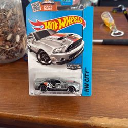 2010 Hot Wheels New Models '10 Ford Shelby GT500 Silver HW City