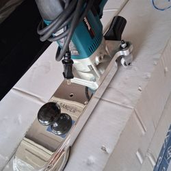 Makita Toe Kick Sander 