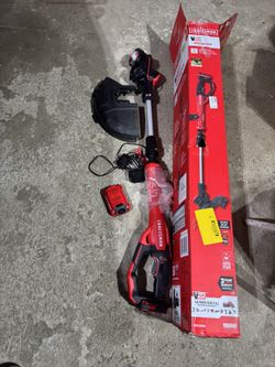 CRAFTSMAN String Trimmer 20-volt max 13.0-in Straight Shaft with Battery 2 Ah and charger NEW