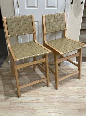 New Set of 2 Counter Height Bar Stools Tan Leather Seat Natural Brown Wood