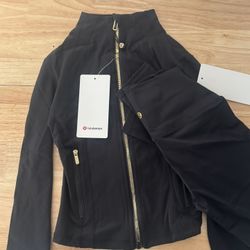 Black Lululemon Define Set Size 2