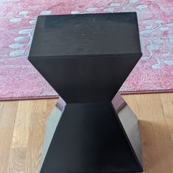 Black Stylish Side Table/End Table 