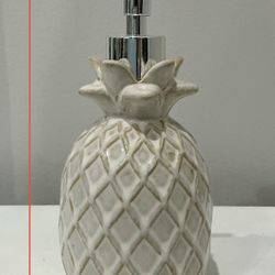 Willow Street Designs Shabby Tan & Cream Ceramic Pineapple Shaped Soap or Lotion Pump Dispenser
