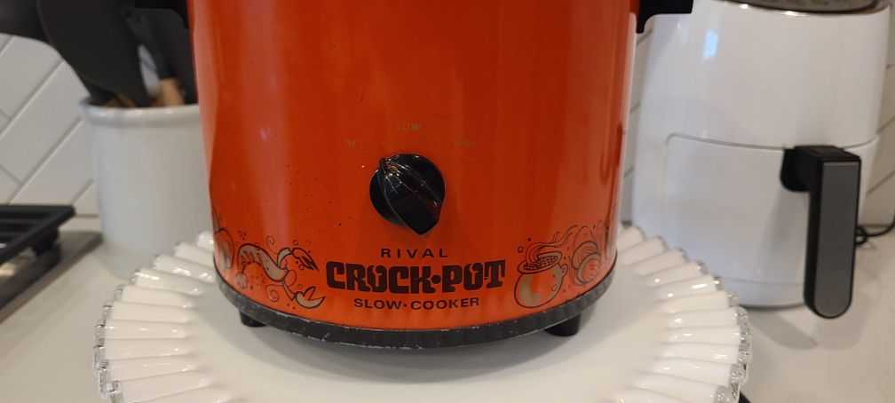 VINTAGE Rival Slow Cooker Crock Pot 3.5 Qt 3100/2 Flame Red Orange w/Lid  Works