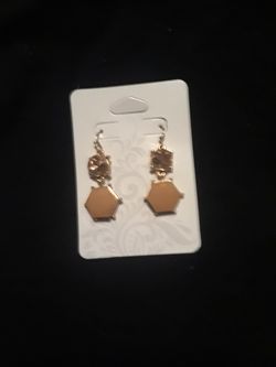 Champagne Peach Stoned Dangle Earrings
