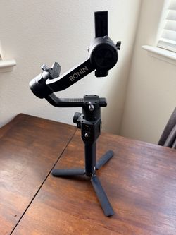 DJI RONIN S Gimbal - Like New!!! w/case