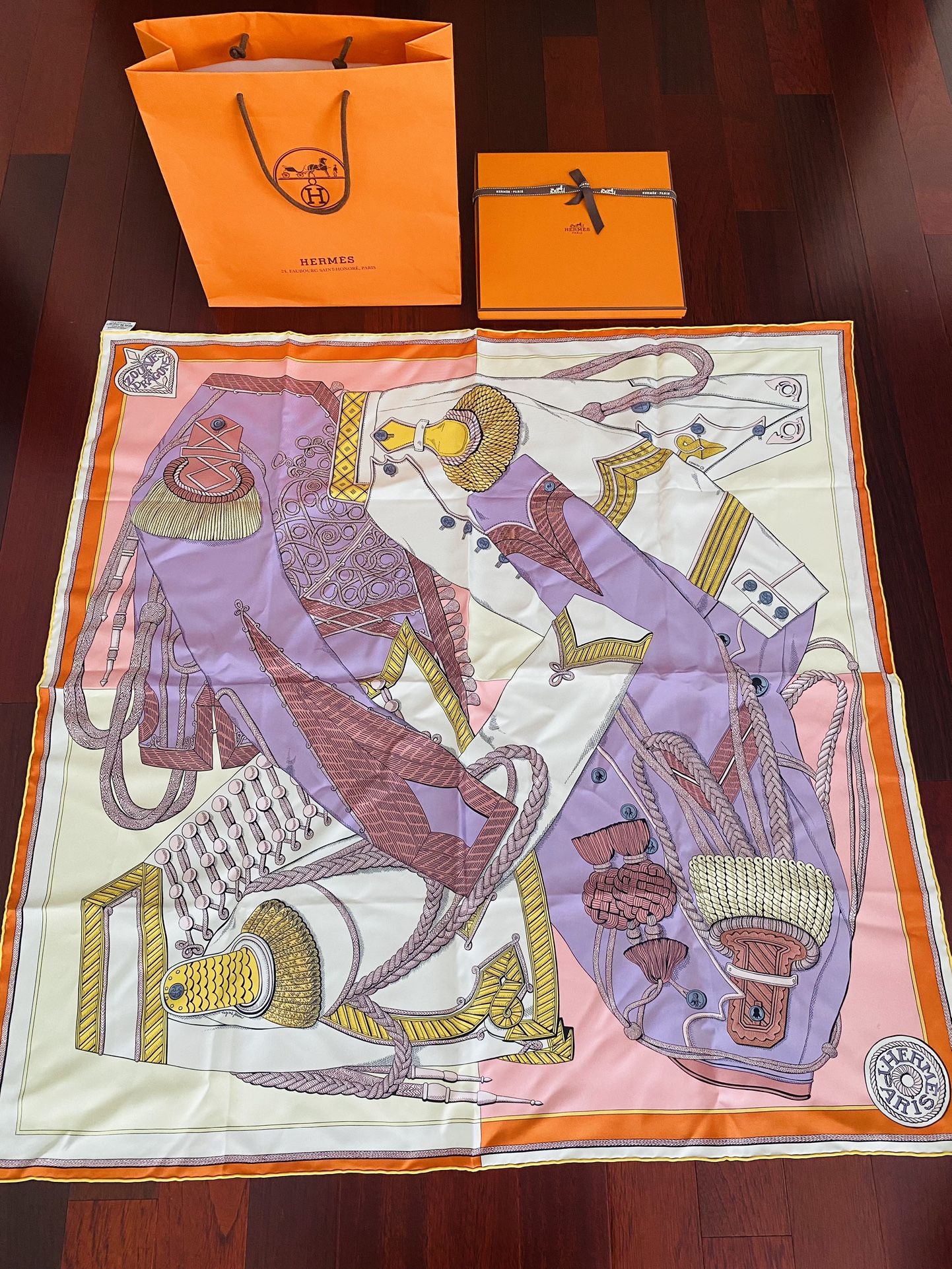 Hermes 100% Silk Scarf! Like New! Receipt, Box & Bag! $420.00 MSRP!