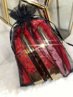 Christmas Gift  Estée Lauder Brand New 4 FULL SIZE Lipstick And lip Gloss - Perfect Christmas Gift - LIMITED EDITION COLORS