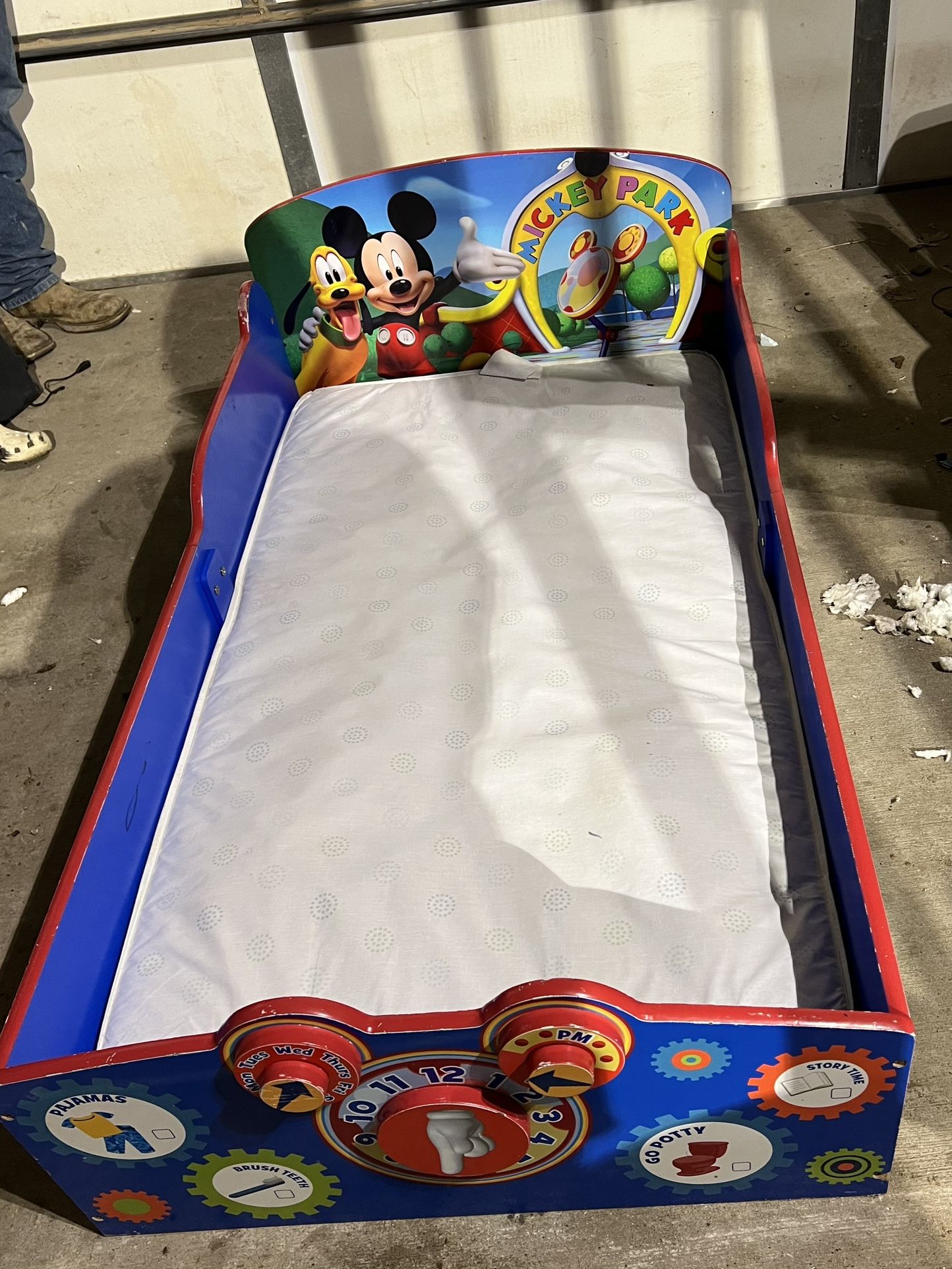 mickey mouse toddler bed