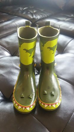 Green Dino Rain Boots Size 2