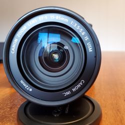 Canon EF-S 15-85mm f/3.5-5.6 IS USM Zoom