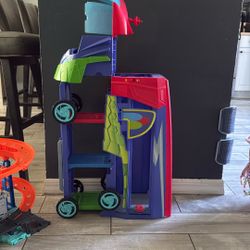 Hot Wheels Spiral Garage Playset And PJ Masks Seeker Vehicle Playset