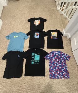 Boys Xl Nike Clothing