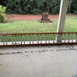 24’ Fiberglass Ladder