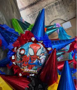 Spidey and his amazing friends bola star pinata