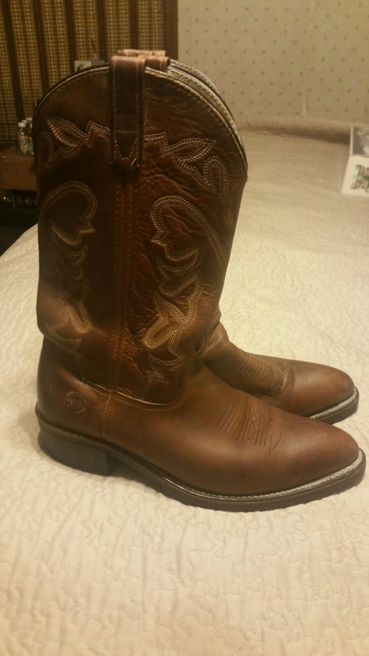 Nice pair of lightly worn Double H Western cowboy work boots size 9