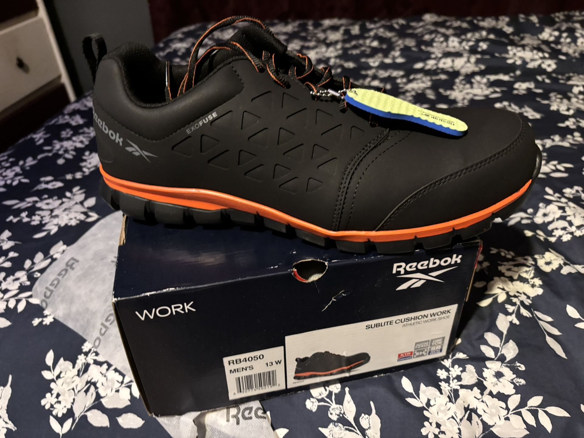 Composite toe Reebok Shoes/ Zapatos De Cascillo De Reebok