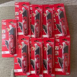 Milwaukee
FASTBACK Folding Utility Knife with Blade Storage and General
Purpose Blade