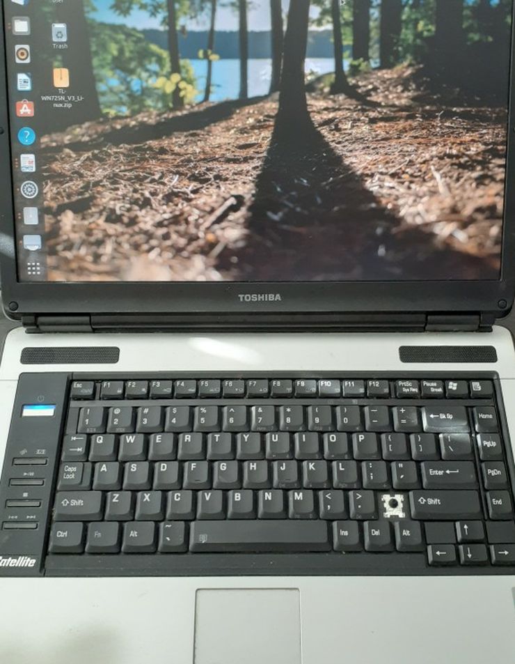 Toshiba Laptop A135 S4656 Linux 300gb HD 2gb Ram