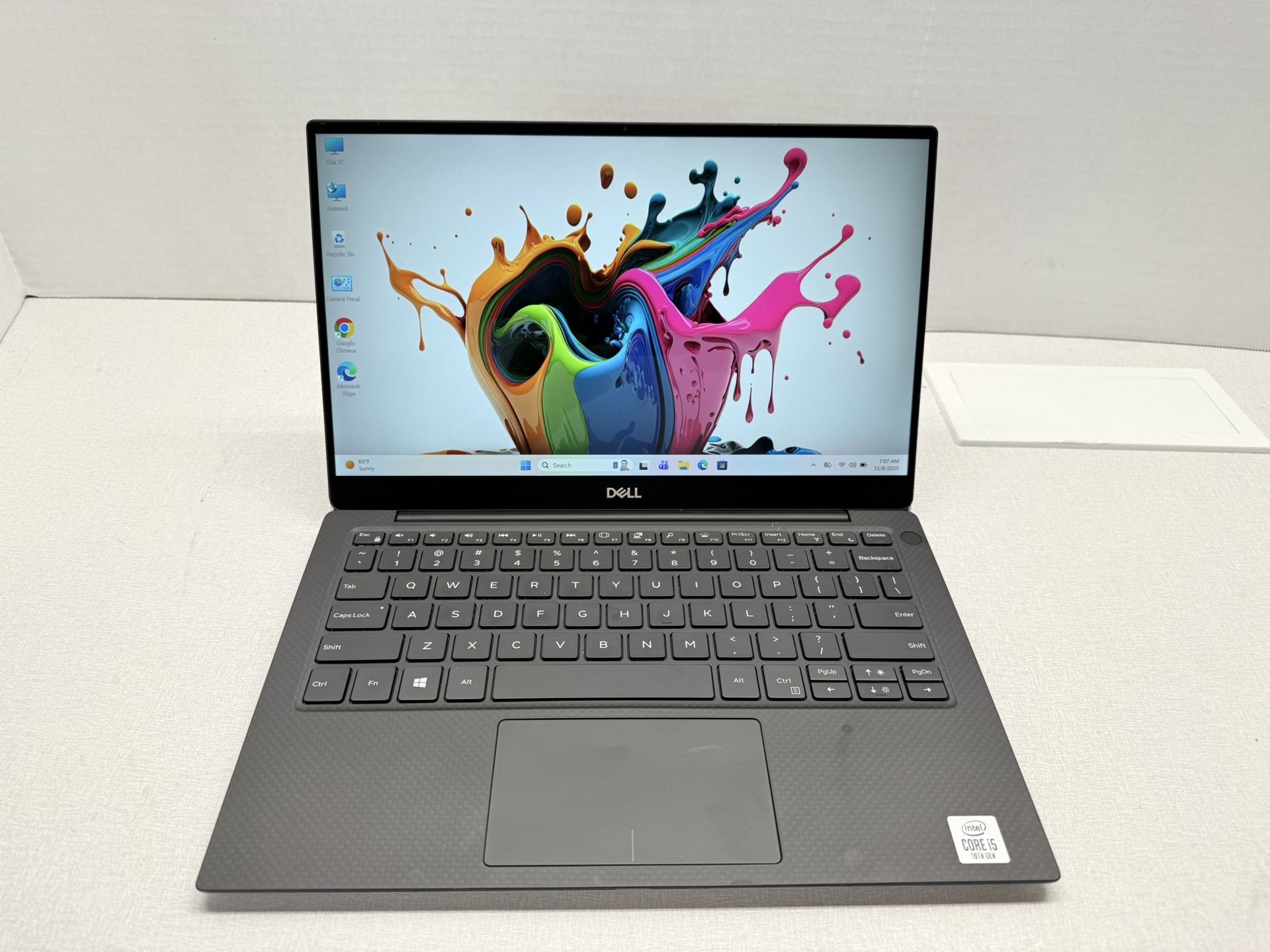 Dell XPS 13 Touchscreen 7390 10th Gen Intel Core i5, 8 GB RAM 250 GB NVME SSD Wireless WiFi Webcam Micro SD USB-C Thunderbolt Port, Bluetooth Windows 