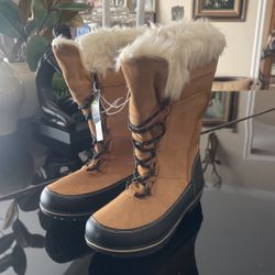 Champion Winter Boot Ruthie Woman’s Size 9