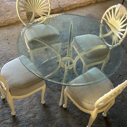 5 Pc Tripitone Patio Set