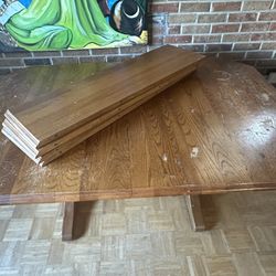 Expandable Dining Table 
