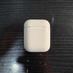 AirPods 1st Gen (Charging Case Is Working yet Broken) 