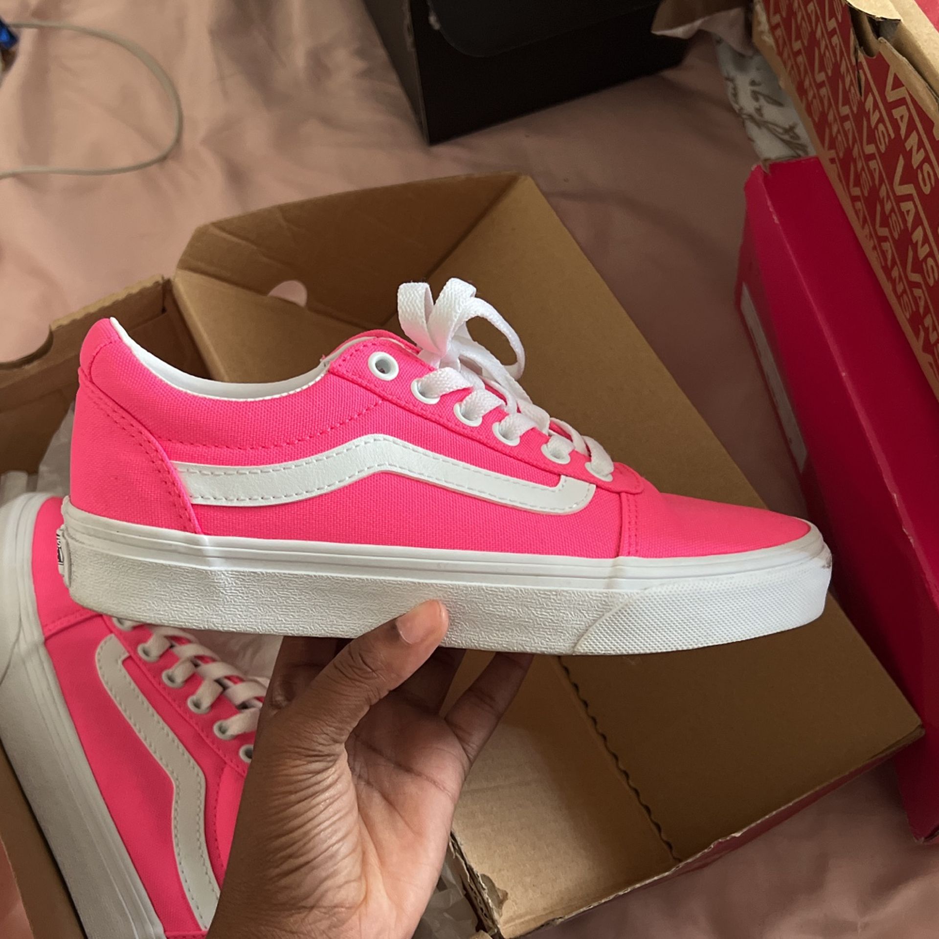 hot pink vans!