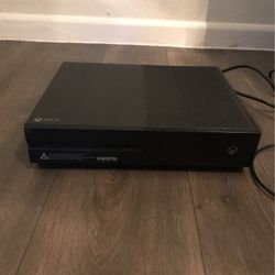 1TB Xbox One Plus Gears 5 And Doom