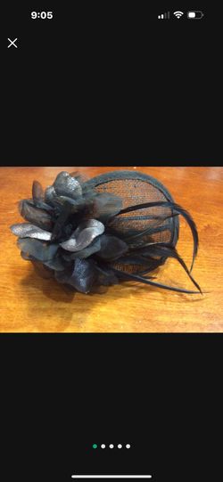 An Elegant Pin For Your Hair