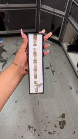 10k tennis bracelet 24.7 grams