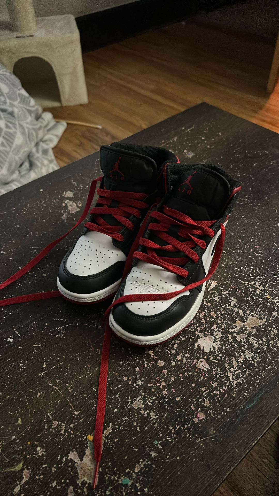 Jordan 1 Black Toe Youth Size 4