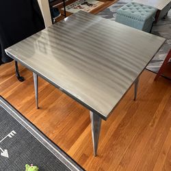 32in square metal table (30in tall)