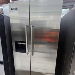 42" VIKING BUILT IN STAINLESS STEEL REFRIGERATOR 