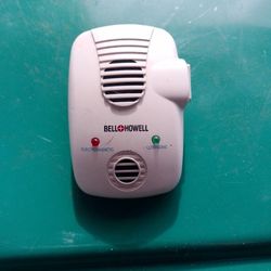 Bell & Howell Ultrasonic Pest Repeller