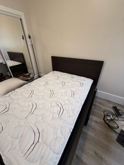 Mancinis Full Mattress