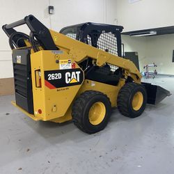 Caterpillar 262D Wheel Skid Steer Only 70 Hours Financing Available Like NEW