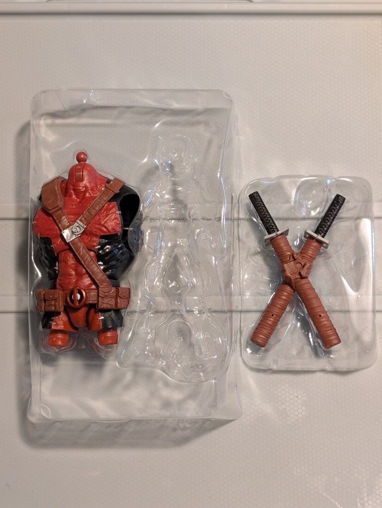 Marvel Legends BAF Venompool Torso And Swords